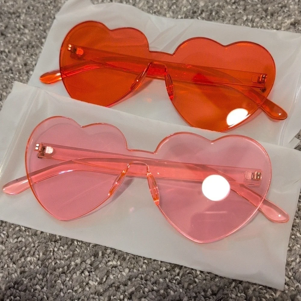 Valentines Heart Shaped Pink And Red Party Glasses NWT - 2 Pairs